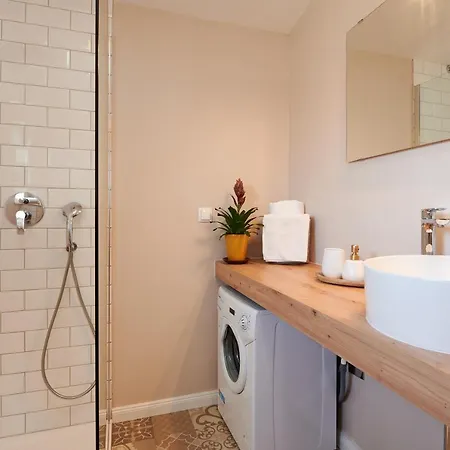 Daire T&t Sea View *